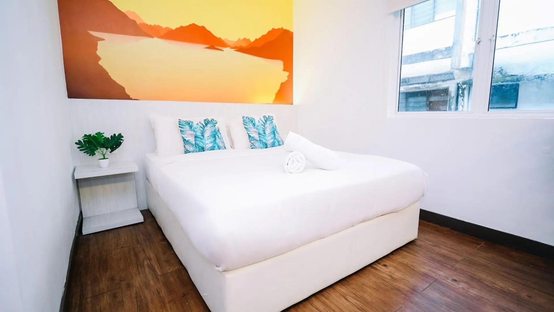 Swing & Pillows - Kl Cheras Maluri Kuala Lumpur