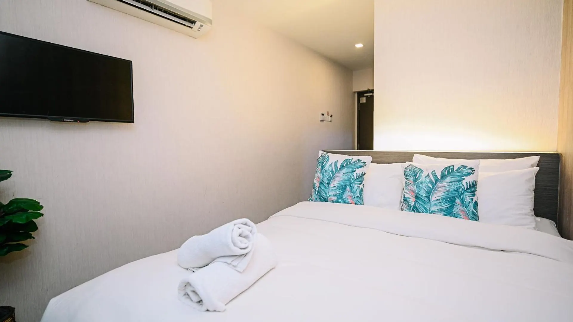 Swing & Pillows - Kl Cheras Maluri Kuala Lumpur