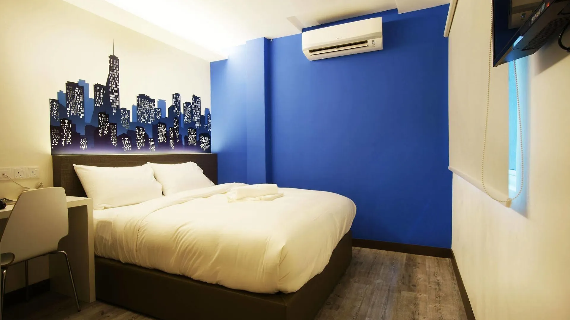 Swing & Pillows - Kl Cheras Maluri Kuala Lumpur Hotel
