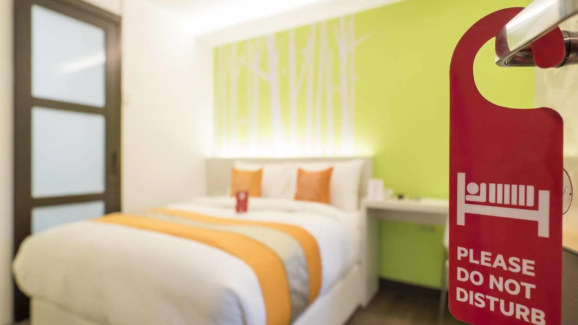 Swing & Pillows - Kl Cheras Maluri Kuala Lumpur